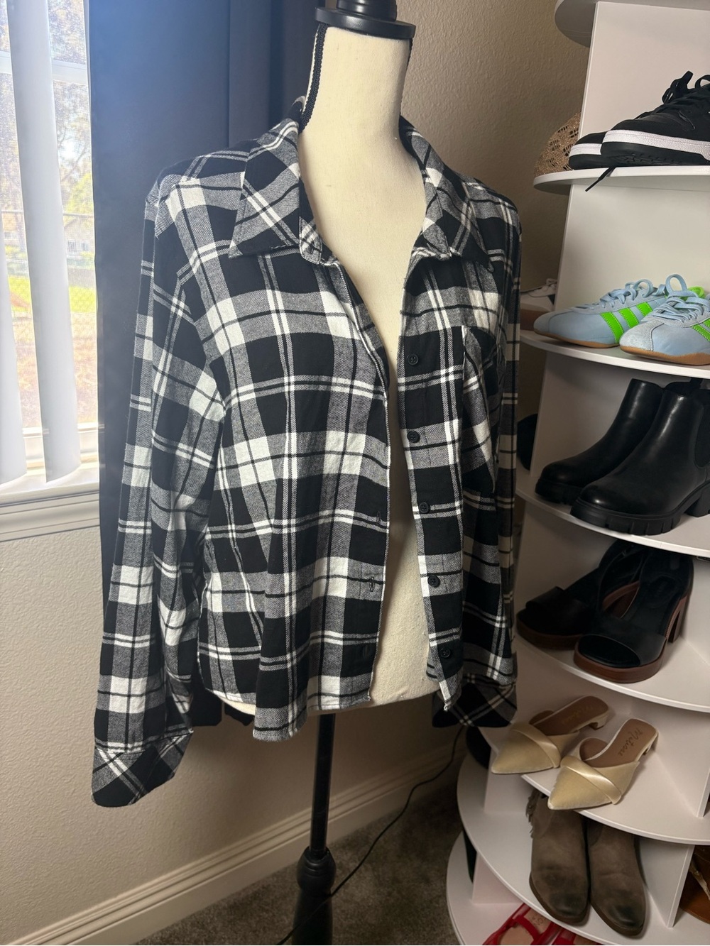 Torrid Black and White Plaid Button-Down Crop Top